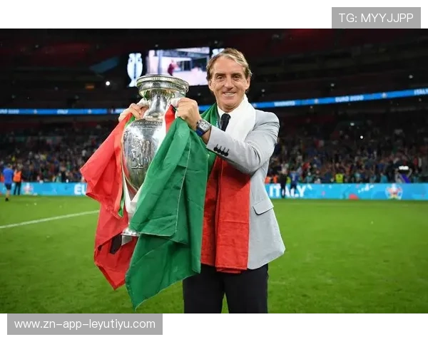 球员在欧洲杯上被俱乐部教练重点关注并记录数据，欧洲杯各球队教练